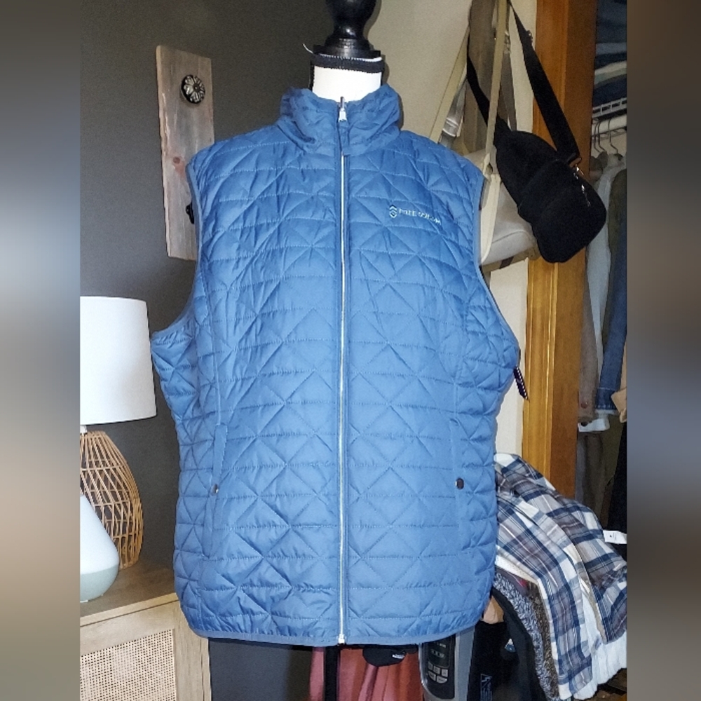 Free Country Quilted Lightweight Reversible Vest with Pockets - Women’s Large